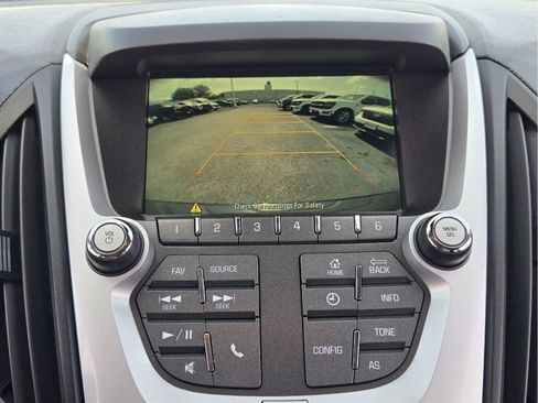 Used 2017 Chevrolet Equinox LT FWD image 16