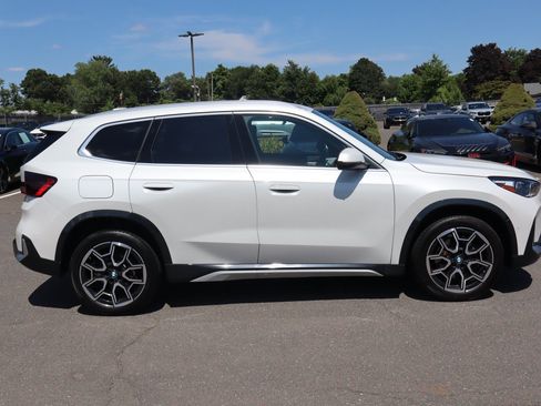 Used 2025 BMW X1 xDrive28i w/ Premium Package AWD/4WD image 4
