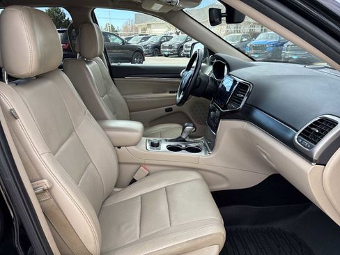 Certified 2019 Jeep Grand Cherokee Limited w/ Luxury Group II AWD/4WD image 26
