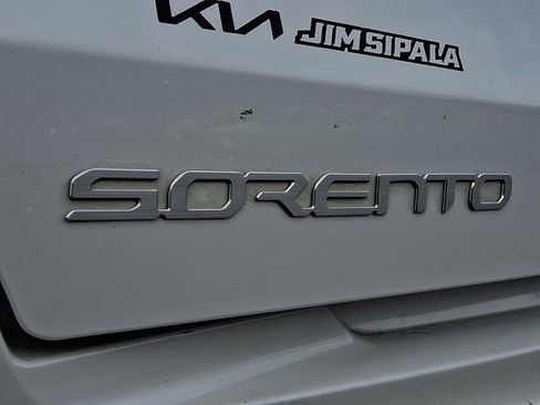 Certified 2023 Kia Sorento EX w/ Panoramic Sunroof Package AWD/4WD image 33