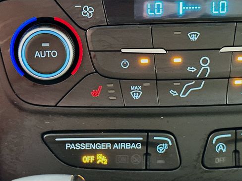 Used 2019 Ford Escape Titanium AWD/4WD image 20