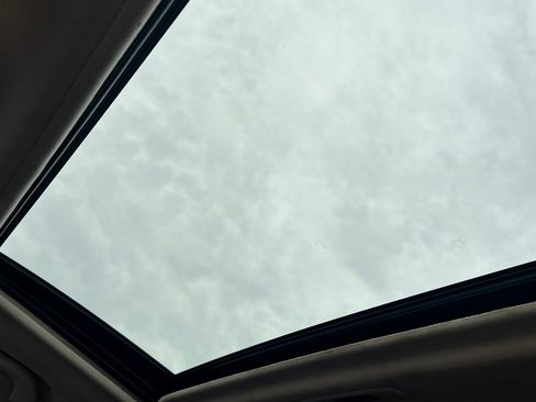 Used 2020 Subaru Crosstrek 2.0i Limited w/ Moonroof Package w/Navigation image 25