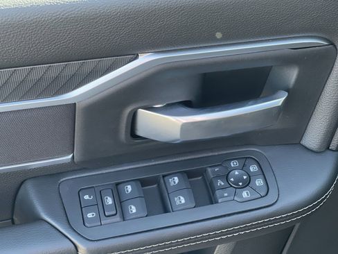 Used 2025 RAM 3500 Big Horn image 13