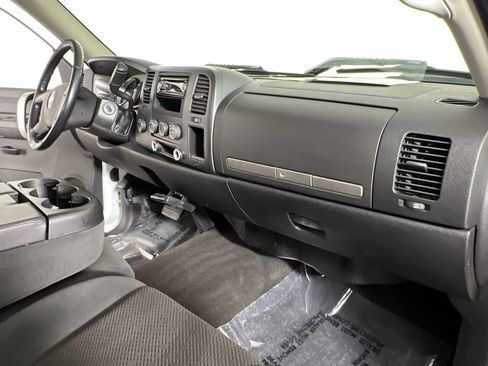 Used 2007 Chevrolet Silverado 2500 LT w/ EZ-Lift Tailgate Package AWD/4WD image 20
