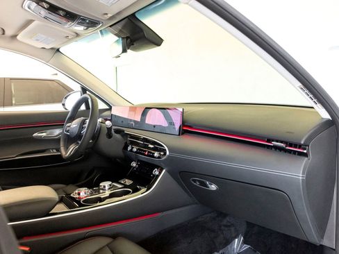 Used 2026 Genesis GV70 2.5T image 28