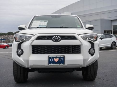Used 2019 Toyota 4Runner SR5 image 2