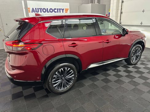 Used 2026 Nissan Rogue Platinum w/ Platinum Premium Package AWD/4WD image 11