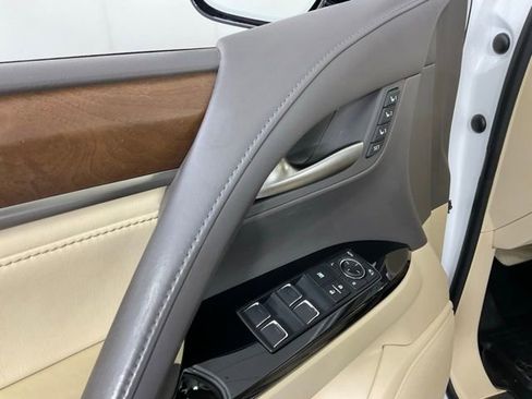 Used 2017 Lexus LX 570 4WD image 34