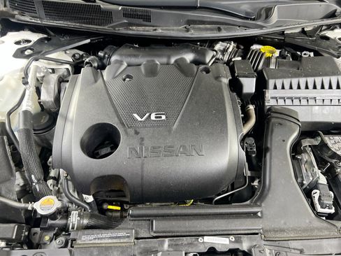 Used 2023 Nissan Maxima SV w/ Floor Mat Group image 29