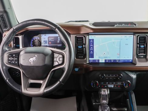 Used 2022 Ford Bronco Outer Banks AWD/4WD image 18