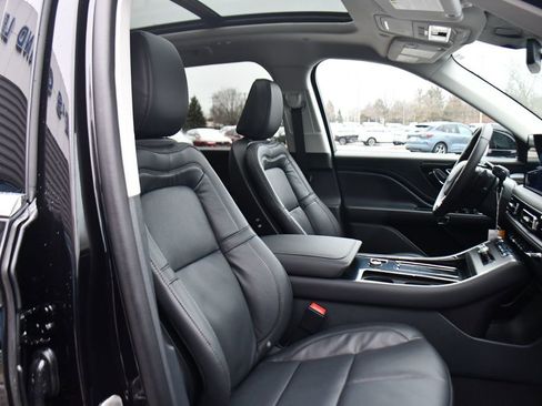New 2026 Lincoln Aviator Reserve w/ Illumination Package AWD/4WD image 16