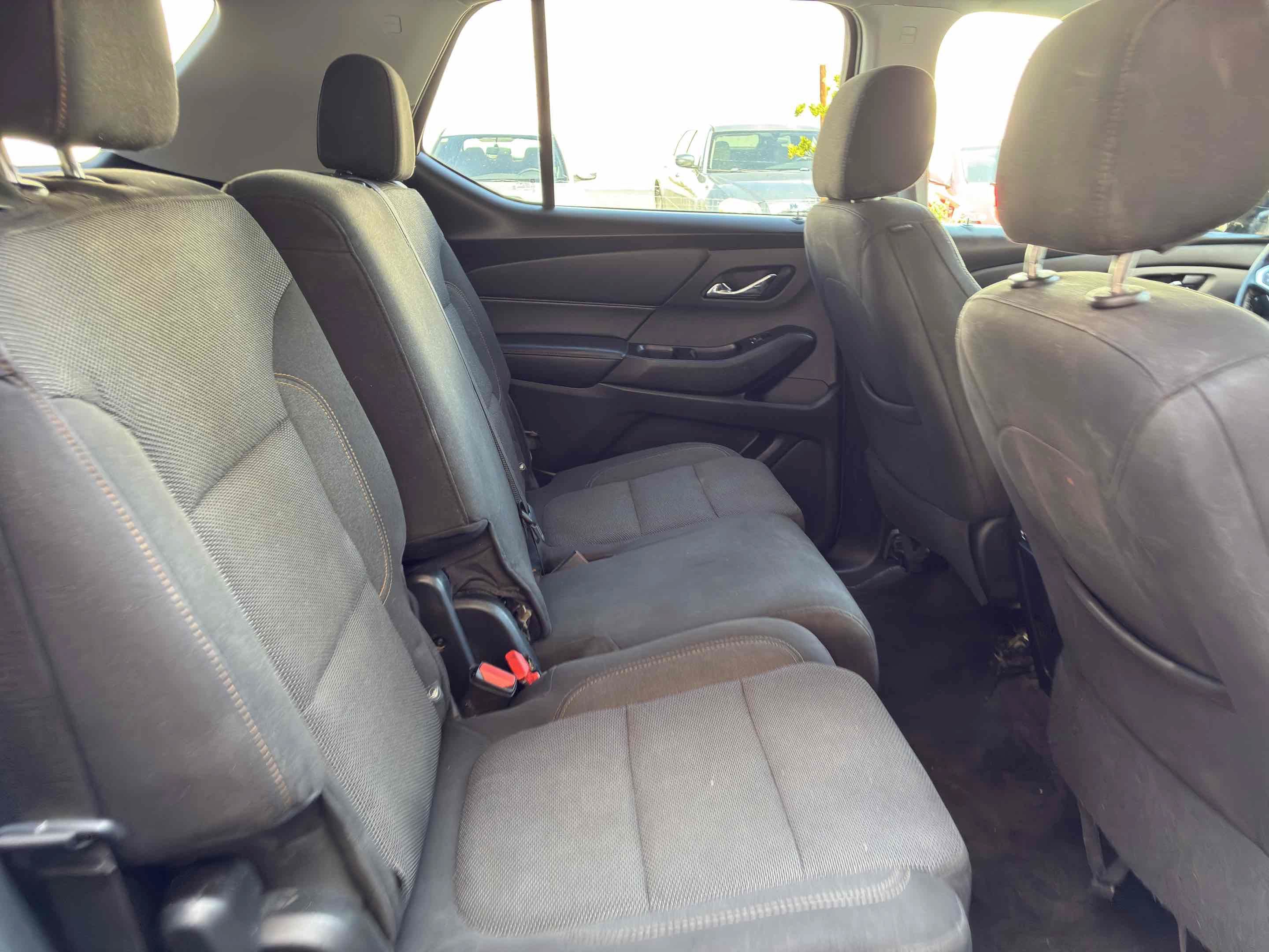 Used 2020 Chevrolet Traverse LT FWD image 42