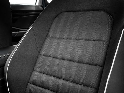 Used 2024 Volkswagen Jetta Sport FWD image 34