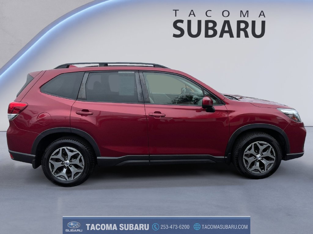 Used 2020 Subaru Forester Premium AWD/4WD image 6