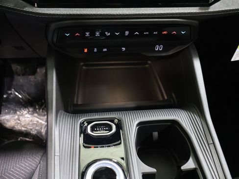 New 2026 Jeep Cherokee Laredo image 22