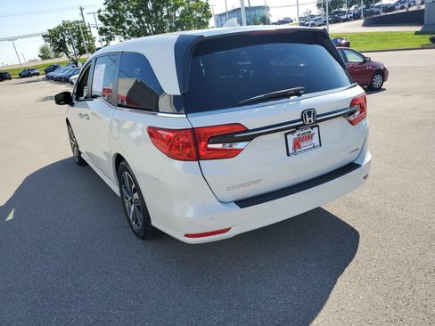 Used 2021 Honda Odyssey Touring image 3