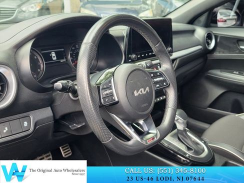 Used 2023 Kia Forte GT-Line w/ GT-Line Technology Package FWD image 11