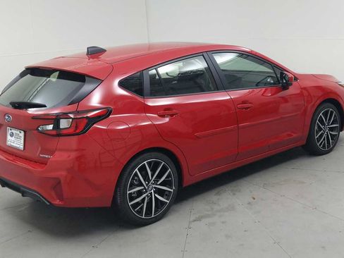 Used 2025 Subaru Impreza 2.0i Sport image 7