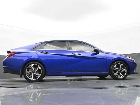 Certified 2022 Hyundai Elantra Limited image 41