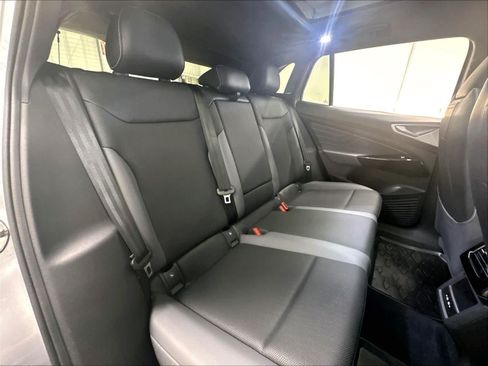 Used 2023 Volkswagen ID.4 Pro S RWD image 28