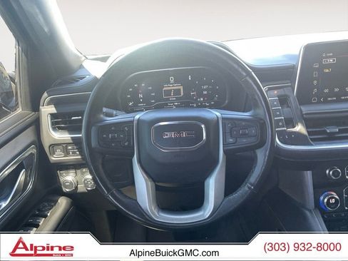 Certified 2022 GMC Yukon XL SLT w/ SLT Premium Package AWD/4WD image 12