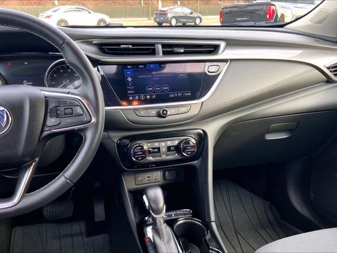 Used 2023 Buick Encore GX Select w/ Sport Touring Package image 5
