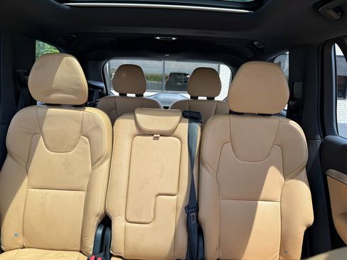 Used 2017 Volvo XC90 T6 Momentum w/ Vision Package AWD/4WD image 25