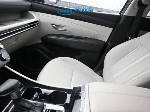 Used 2025 Hyundai Tucson SEL FWD image 13