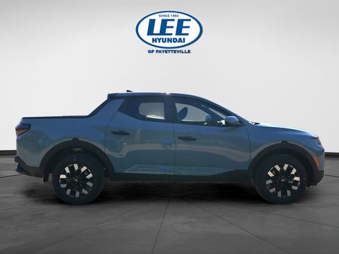 Certified 2026 Hyundai Santa Cruz SE FWD image 2