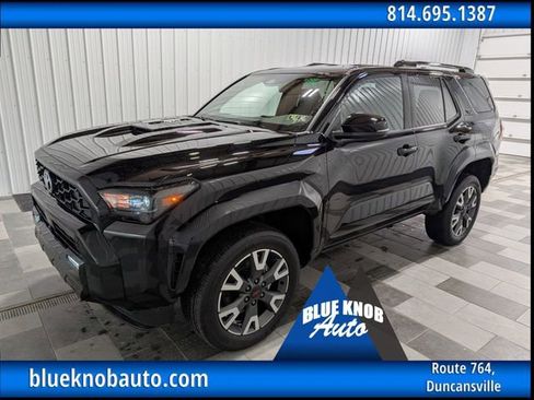 Used 2025 Toyota 4Runner TRD Sport AWD/4WD image 1