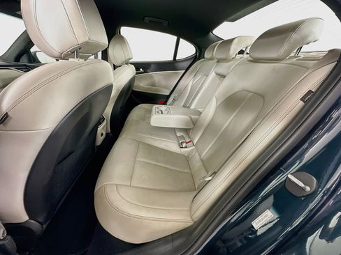 Used 2024 Genesis G70 2.5T RWD image 28