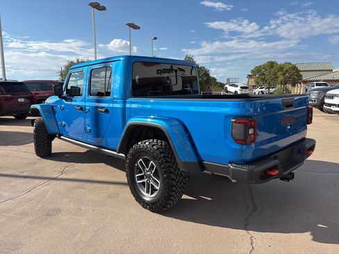 New 2025 Jeep Gladiator Mojave w/ Convenience Group image 7
