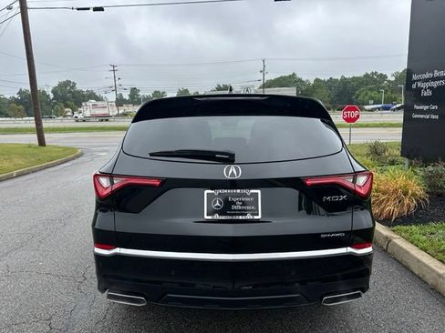 Used 2023 Acura MDX SH-AWD w/ Technology Package image 4