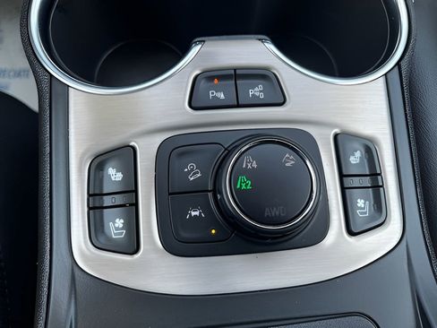 Used 2023 GMC Terrain Denali image 34