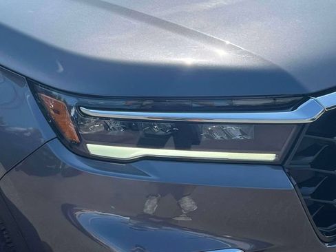 Used 2025 Honda Pilot Elite image 8
