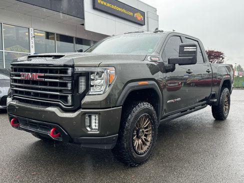Used 2022 GMC Sierra 2500 AT4 w/ AT4 Preferred Package AWD/4WD image 1