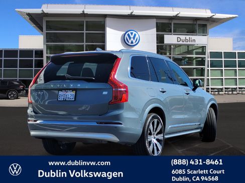Used 2022 Volvo XC90 T8 Inscription w/ Advanced Package image 4