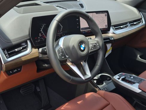 New 2026 BMW X1 xDrive28i w/ Technology Package AWD/4WD image 10