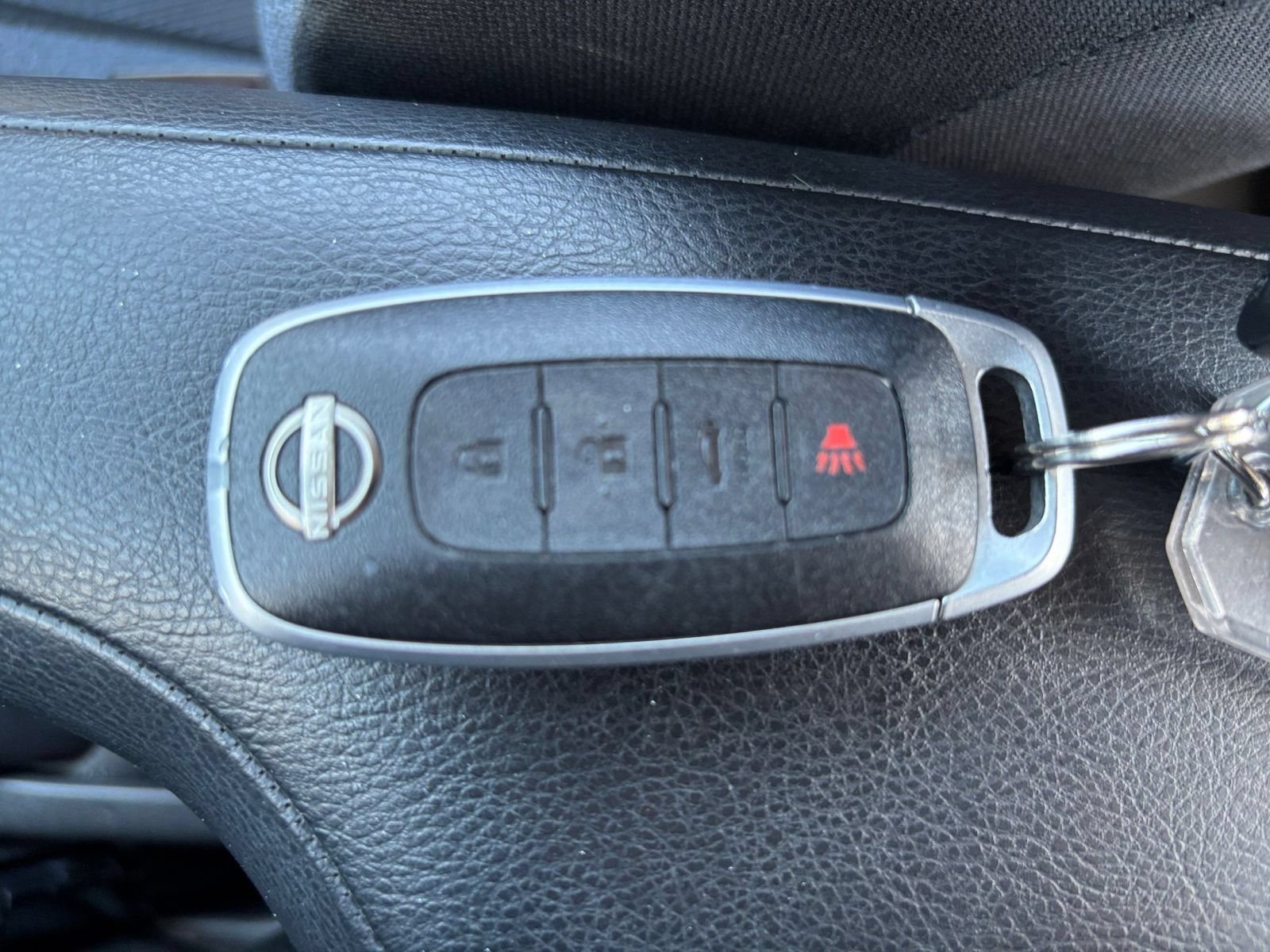 Used 2025 Nissan Versa SV FWD image 20