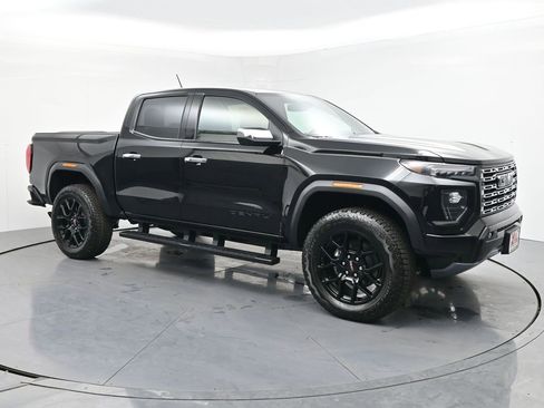 New 2026 GMC Canyon Denali w/ LPO, Denali Black Edition image 7