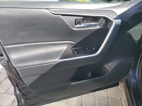 Used 2021 Toyota RAV4 XLE Premium FWD image 19