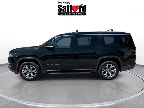Used 2022 Jeep Wagoneer Series II AWD/4WD image 5