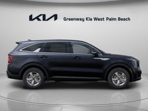 New 2026 Kia Sorento LX image 9