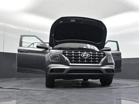 Used 2024 Hyundai Venue SEL FWD image 51