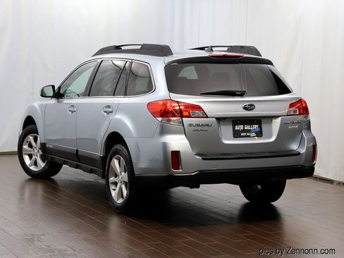 Used 2013 Subaru Outback 2.5i Limited AWD/4WD image 9