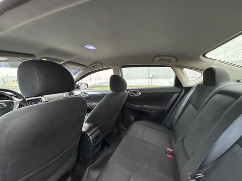 Used 2014 Nissan Sentra SR image 39
