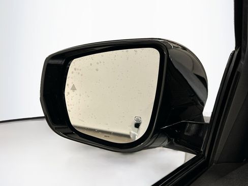 Used 2023 Jeep Grand Cherokee L Laredo image 16