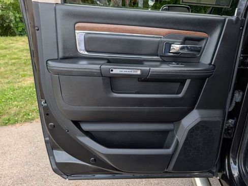 Used 2018 RAM 2500 Laramie AWD/4WD image 30