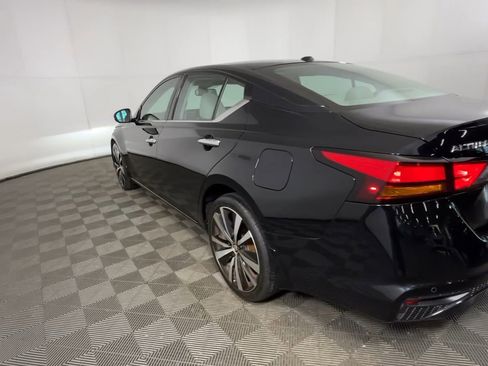 Used 2021 Nissan Altima 2.5 Platinum AWD/4WD image 7