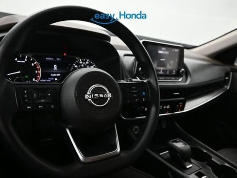 Used 2023 Nissan Rogue SV FWD image 10